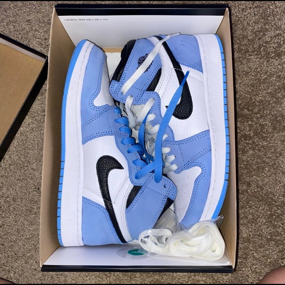 Jordan 1s - Picture 4 of 5
